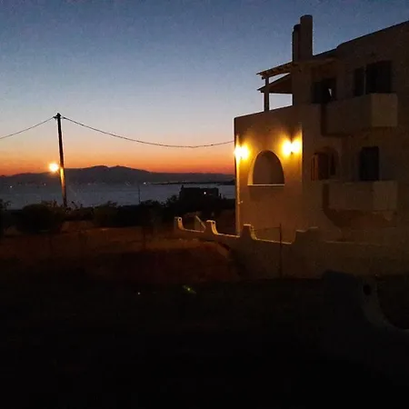 Naxos * Agiassos